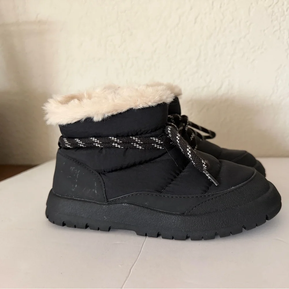 Zara Toddler Zara quilted boots size 29  5US in black gentle used